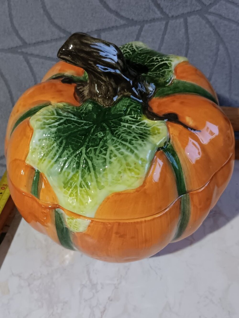 🎃 Halloween Ceramic Orange Pumpkin Candy Bowl Hand Painted Pacific Rim With Lid